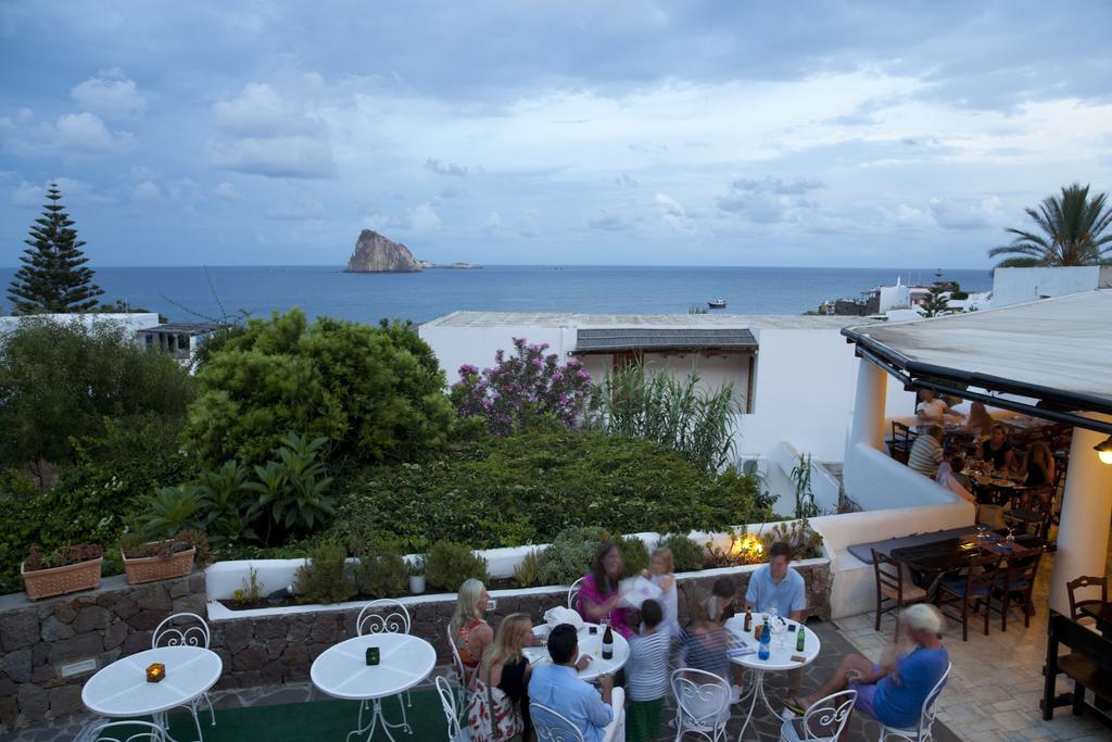 Hotel La Terrazza Panarea Exteriör bild